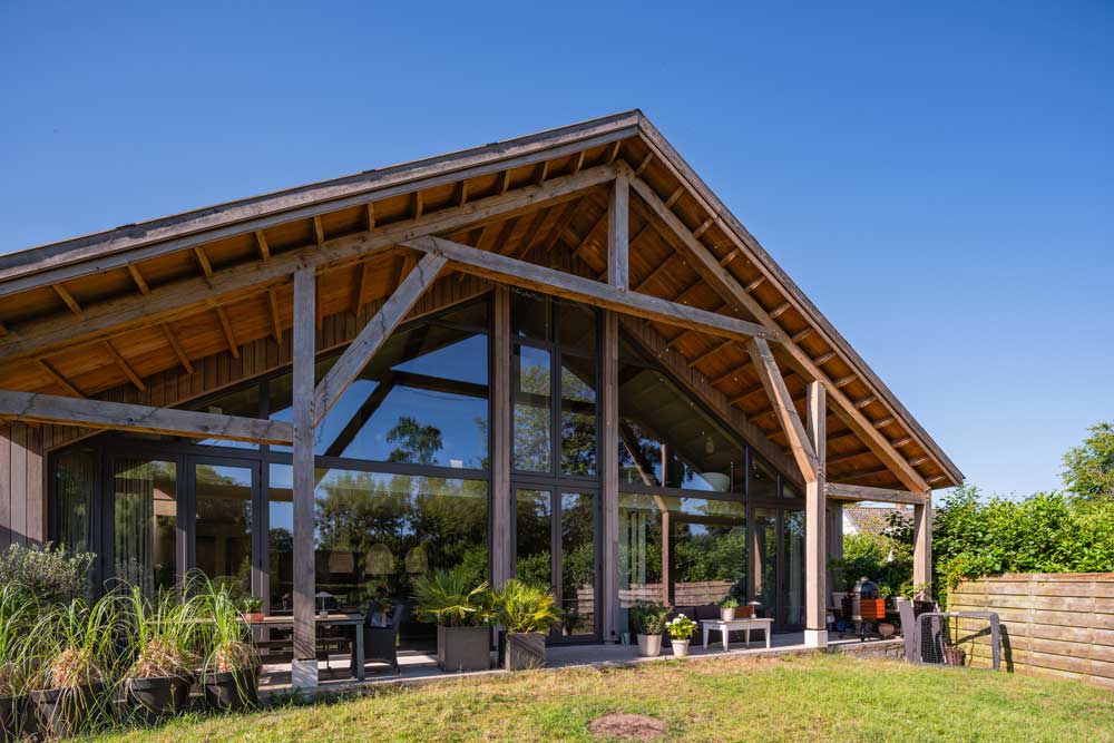 Houten villa met glas Loosdrecht