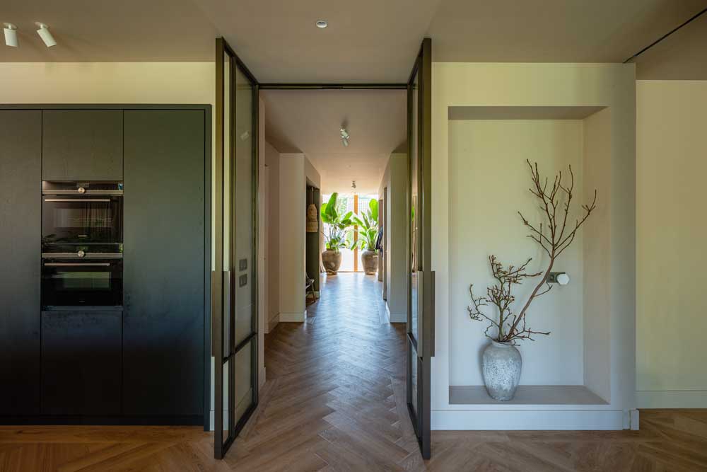 Houten villa met glas Loosdrecht