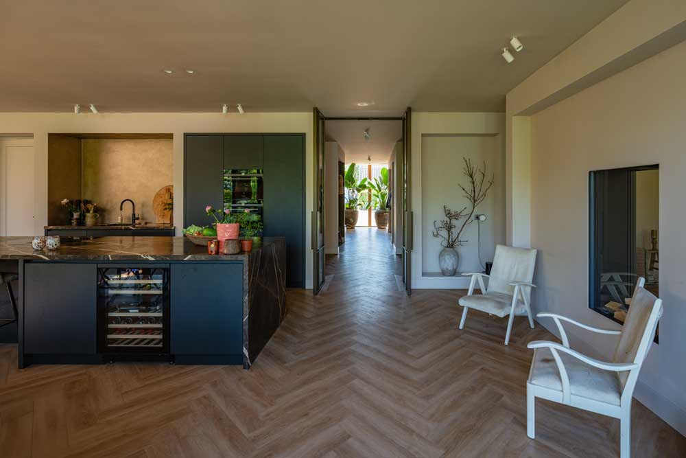 Houten villa met glas Loosdrecht